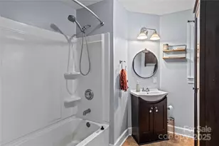 133 South St, Elkin, NC 28621 - Photo 17