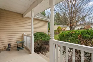 264 Charlestown Dr, Hendersonville, NC 28792 - Photo 17