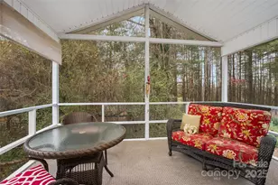 264 Charlestown Dr, Hendersonville, NC 28792 - Photo 3