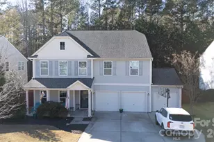 3121 Crosswind Dr, Fort Mill, SC 29707 - Photo 1