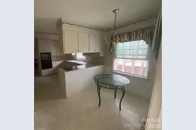 822 Westminster Circle SW, Lenoir, NC 28645 - Photo 9