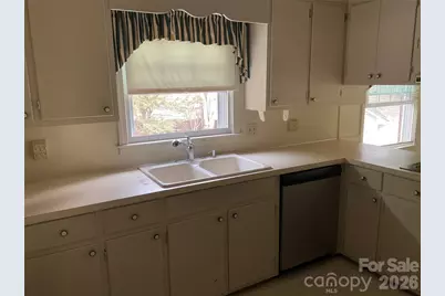 822 Westminster Circle SW, Lenoir, NC 28645 - Photo 13