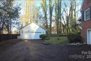 822 Westminster Cir SW, Lenoir, NC 28645 - Photo 3