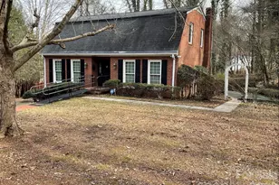 822 Westminster Cir SW, Lenoir, NC 28645 - Photo 1