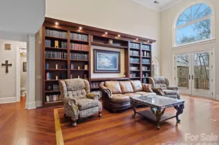 1090 N Saunders Dr, Catawba, NC 28609 - Photo 9