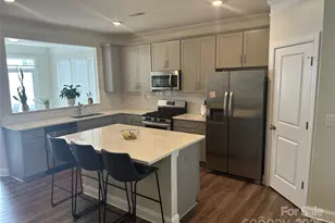 2004 Blewett Dr, Charlotte, NC 28269 - Photo 11