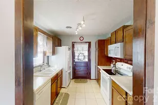 707 Lickskillet Rd, Burnsville, NC 28714 - Photo 15