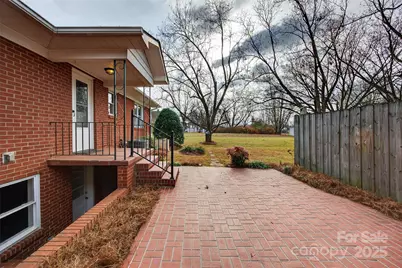 337 W Main Street, Rockwell, NC 28138 - Photo 17