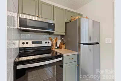 124 Flat Creek Drive, Lake Toxaway, NC 28747 - Photo 15