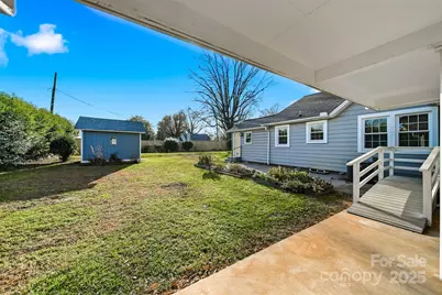 33 20th Avenue NW, Hickory, NC 28601 - Photo 37