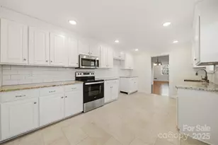 33 20th Ave NW, Hickory, NC 28601 - Photo 5