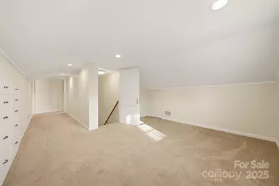 33 20th Avenue NW, Hickory, NC 28601 - Photo 13