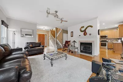 4434 Steeple Chase Drive, Hickory, NC 28601 - Photo 5