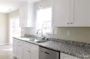 218 McClain St, York, SC 29745 - Photo 9