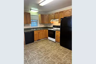 323 W Bingham Street, Statesville, NC 28677 - Photo 5