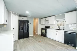 50 N Duncan Hill Ln, Taylorsville, NC 28681 - Photo 19