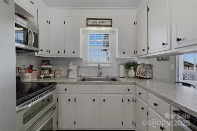 1400 Dry Ponds Road, Granite Falls, NC 28630 - Photo 15