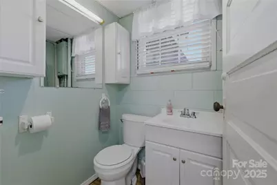 1400 Dry Ponds Road, Granite Falls, NC 28630 - Photo 31