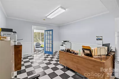 1120 Davie Avenue, Statesville, NC 28677 - Photo 5