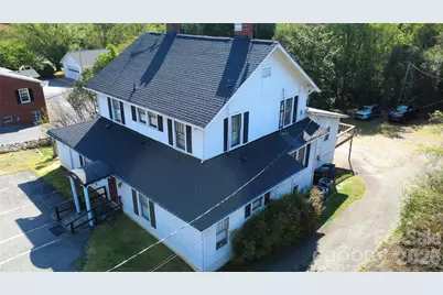 1120 Davie Avenue, Statesville, NC 28677 - Photo 1
