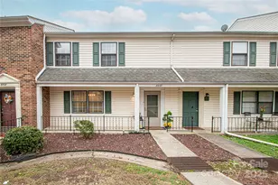 8839 Hunter Ridge Dr, Charlotte, NC 28226 - Photo 1