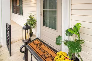 8839 Hunter Ridge Dr, Charlotte, NC 28226 - Photo 3