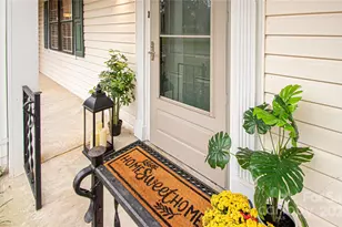 8839 Hunter Ridge Dr, Charlotte, NC 28226 - Photo 3