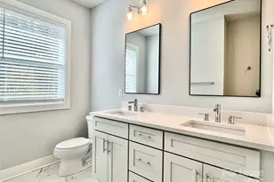 13038 John Bostar Ln, Charlotte, NC 28215 - Photo 21