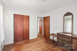 16 Melbourne Pl, Asheville, NC 28801 - Photo 15