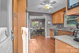 265 Dameron Dr, Blowing Rock, NC 28605 - Photo 5