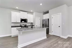 7019 Jerimoth Dr, Charlotte, NC 28215 - Photo 5