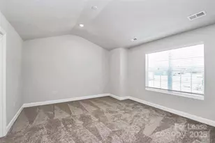 7019 Jerimoth Dr, Charlotte, NC 28215 - Photo 9