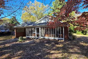 1233 E Cannon Ave, Albemarle, NC 28001 - Photo 1