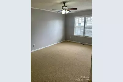 3823 Thomas Ridge Drive, Charlotte, NC 28269 - Photo 5