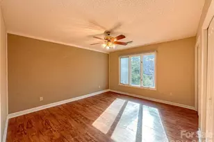 1011 21st Ave NE, Hickory, NC 28601 - Photo 13