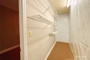 1011 21st Ave NE, Hickory, NC 28601 - Photo 27