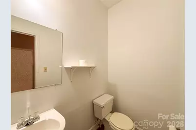 1011 21st Avenue NE, Hickory, NC 28601 - Photo 25