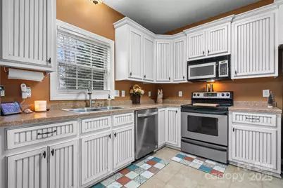 107 Maplewood Court, Hudson, NC 28638 - Photo 9