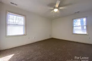 2106 Wellwood Cir, Charlotte, NC 28212 - Photo 7