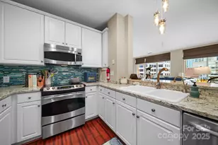 400 N Church St, Charlotte, NC 28202 - Photo 7