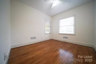 179 N Canterbury Rd, Charlotte, NC 28211 - Photo 9