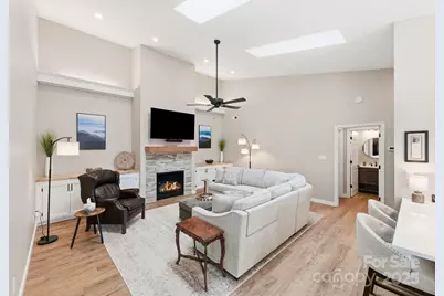 11-C Heather Way, Candler, NC 28715 - Photo 9