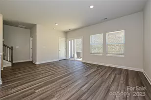 8041 Hidden Spgs Trl, Charlotte, NC 28216 - Photo 3