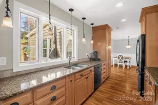 438 Valley Meade Dr, Kernersville, NC 27284 - Photo 17