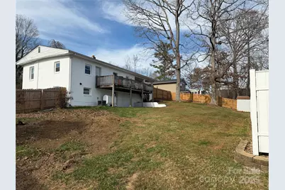 401 Bradshaw Avenue, Hendersonville, NC 28792 - Photo 35