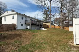 401 Bradshaw Ave, Hendersonville, NC 28792 - Photo 35