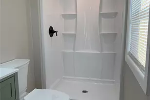 401 Bradshaw Ave, Hendersonville, NC 28792 - Photo 29