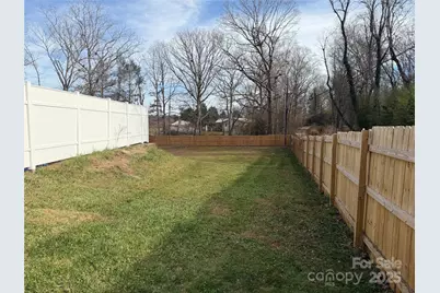 401 Bradshaw Avenue, Hendersonville, NC 28792 - Photo 33