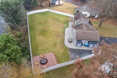 1827 Kincaid Court, Hickory, NC 28602 - Photo 47