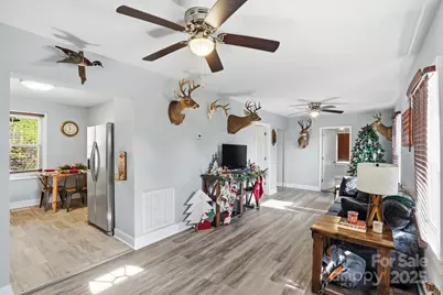 910 Roosevelt Street, Badin, NC 28009 - Photo 9